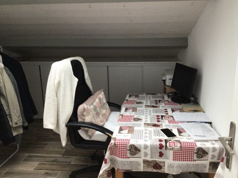 Avant Bureau