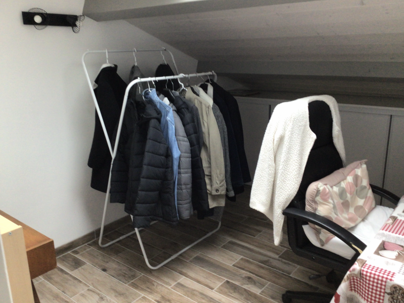 Avant espace penderie